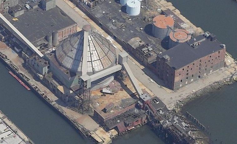 red hook: pier - richard str - Abandoned Sugar Silo